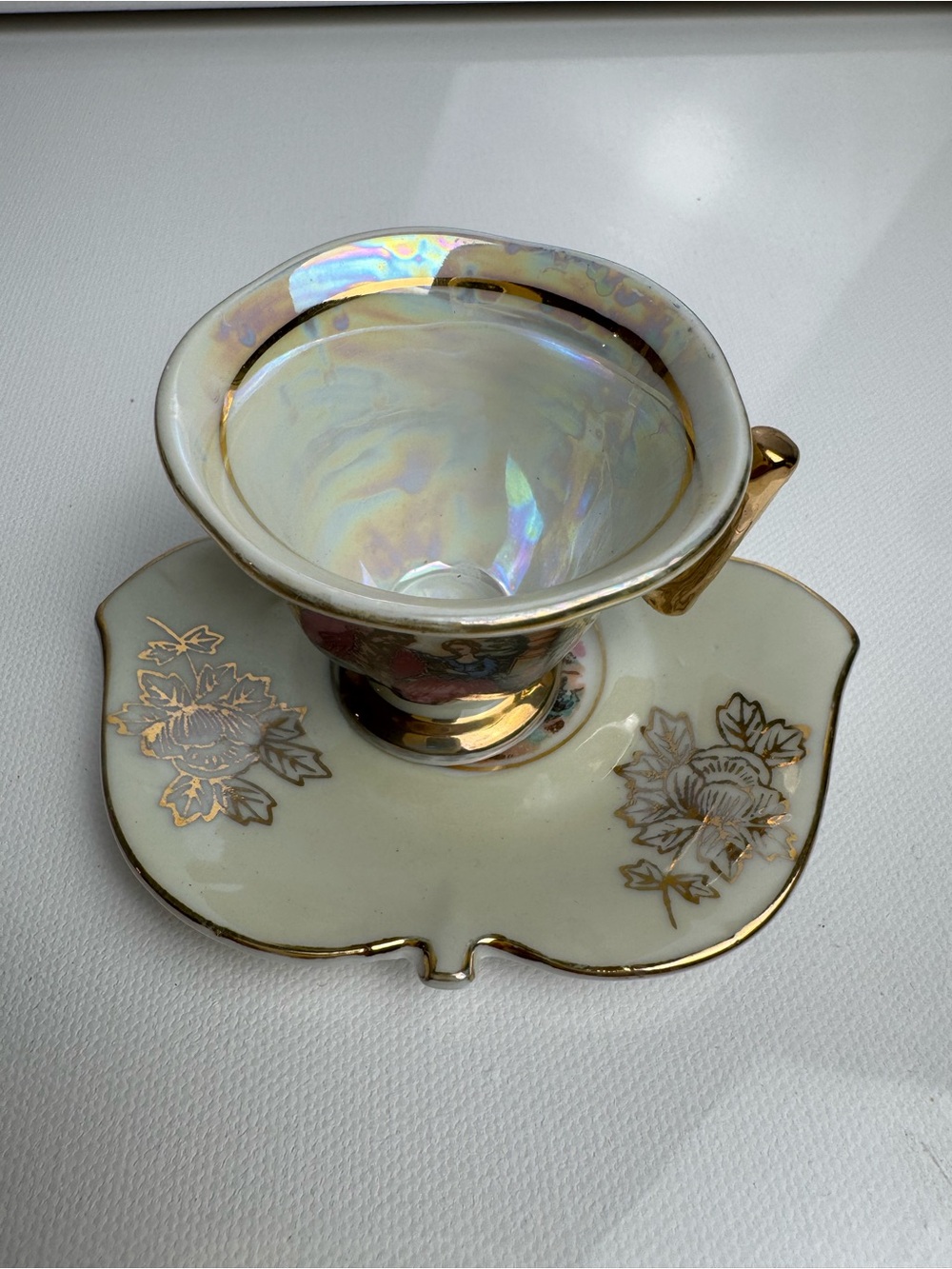 Porcelain Tea Cup & Saucer Set White/Gold/Pink Floral Courting Scene 33/775